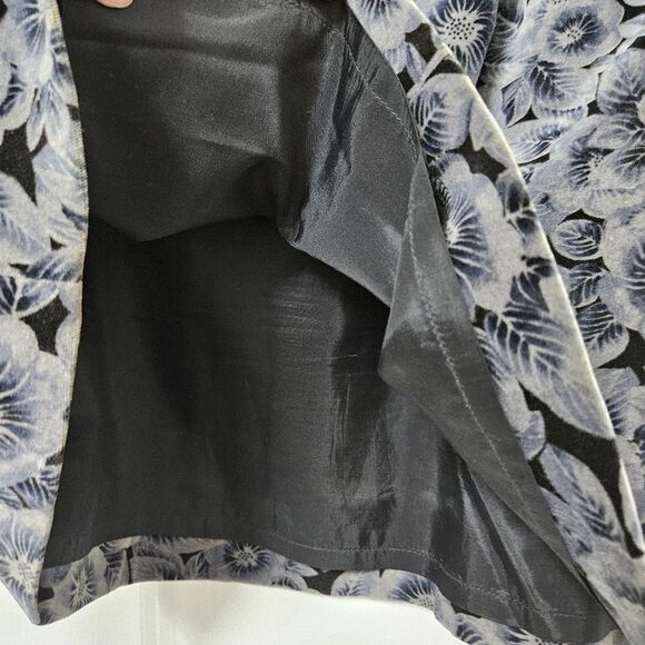 Ann Taylor Pencil Skirt Women’s 10 (32x19) Gray Blue Velvet Stretch Floral VGUC - Picture 4 of 9